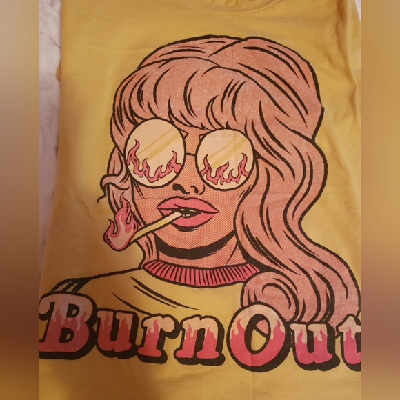 Trio of tees! - Picture 4 of 4